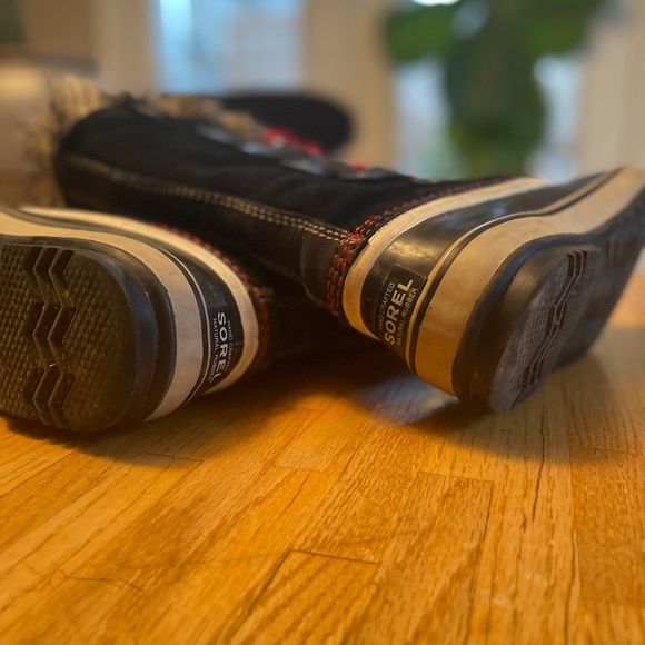 Sorel Joan of Arctic size 6 - Picture 3 of 5